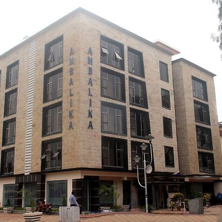 Hotel Ambalika ดีกา ภายนอก รูปภาพ