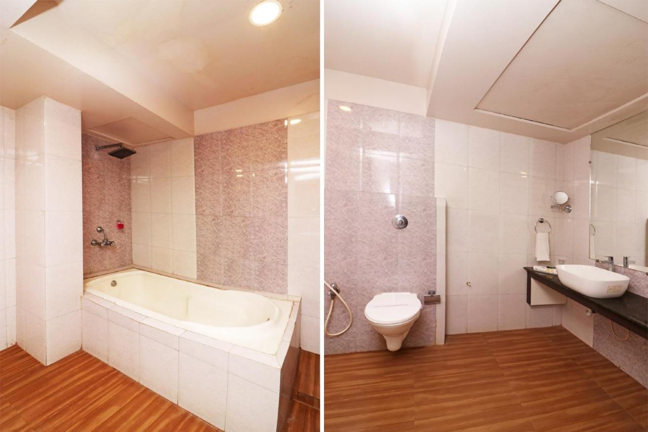 Hotel Ambalika ดีกา ภายนอก รูปภาพ